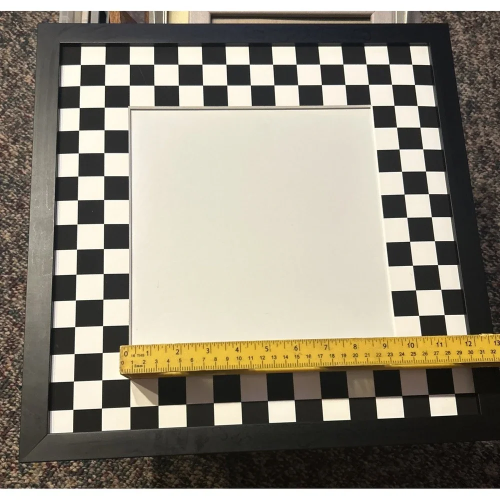 Square Frame With Bulk And White Checkered Mat Frame 17x 17 Sq Mat 10x10 Picture